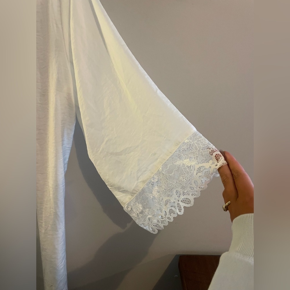 Bride Embroidered White Lace Robe No Tag - Picture 3 of 5